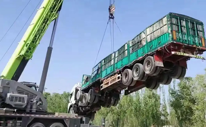 柞水道路脱困救援案例